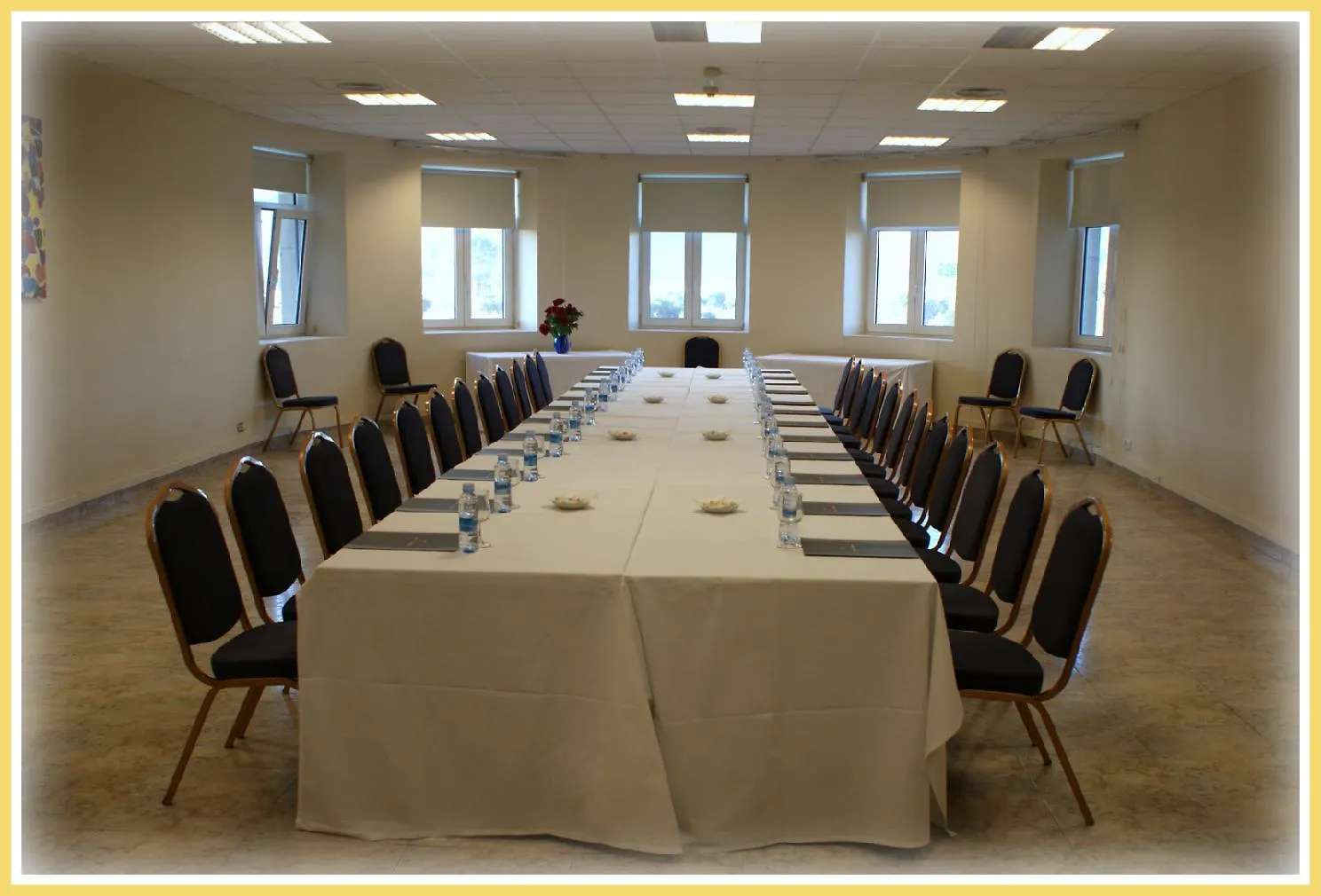 Hotel Seminario Aeropuerto Bilbao Derio 3*,