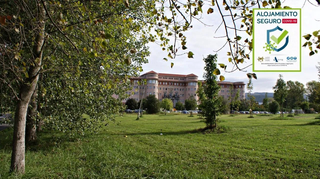 Hotel Seminario Aeropuerto Bilbao デリオ