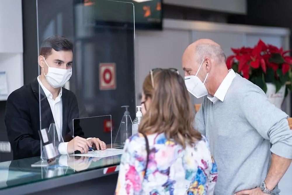 Hotel Seminario Aeropuerto Bilbao デリオ